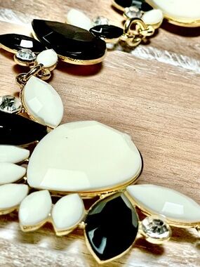 Elegant Black and Ivory Teardrop Statement Necklace